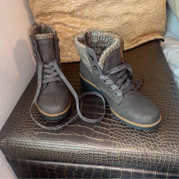 Brand New Winter Boots Knit and Suede Hiking boot - Picture 3 of 4